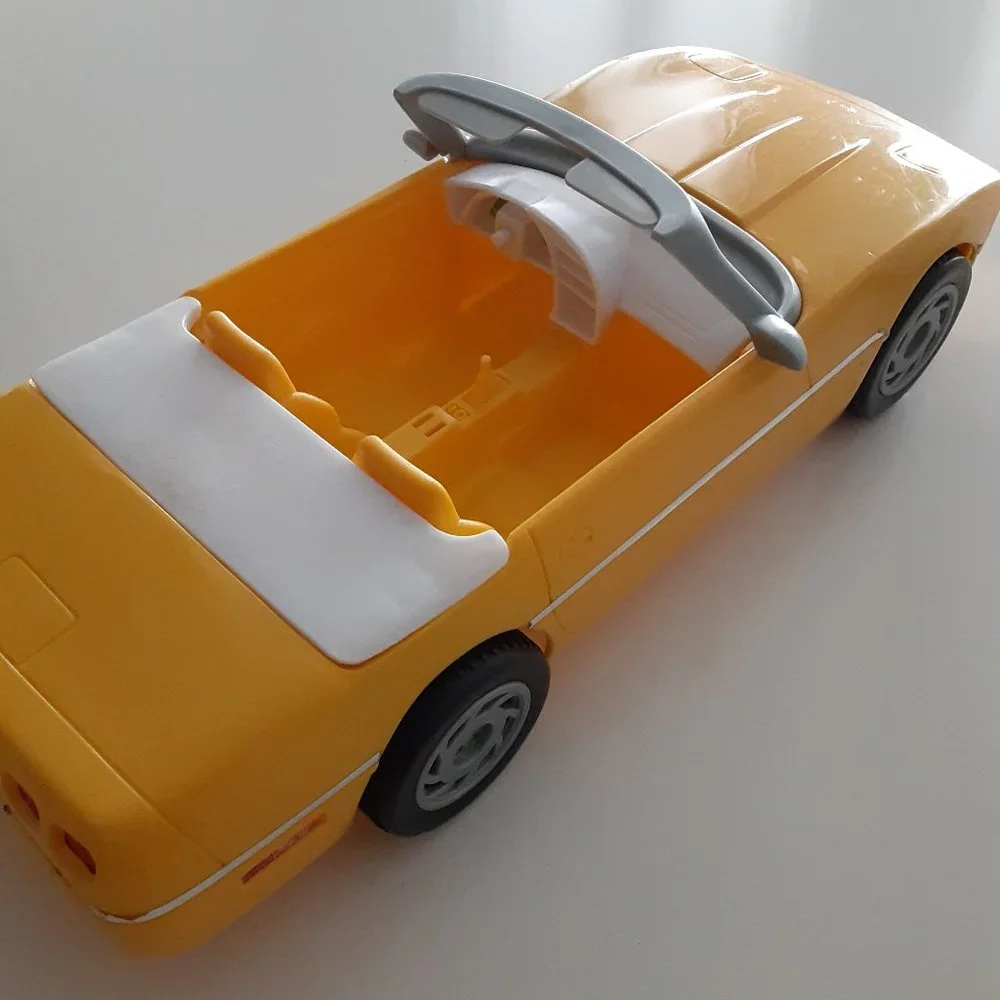 BARBIE vintage yellow corvette - Rare
